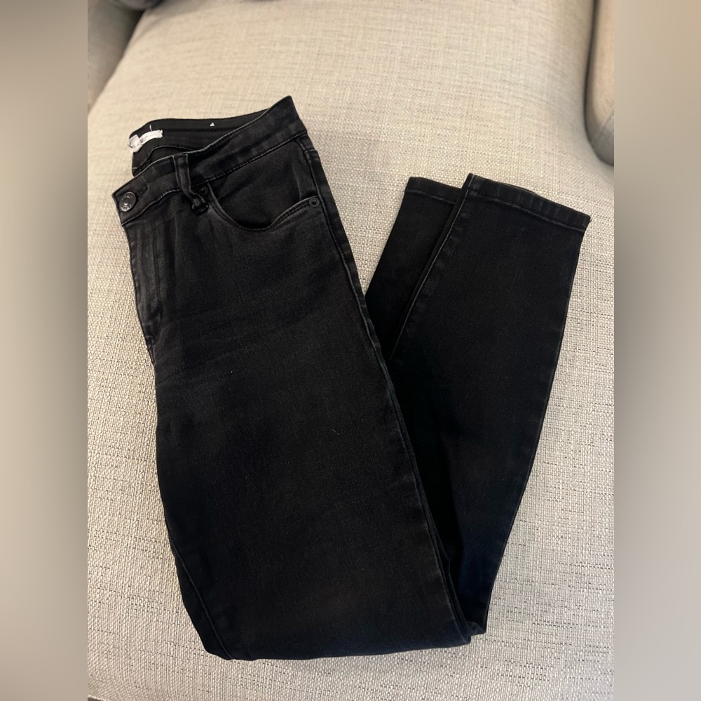 ☂️Black skinny pants